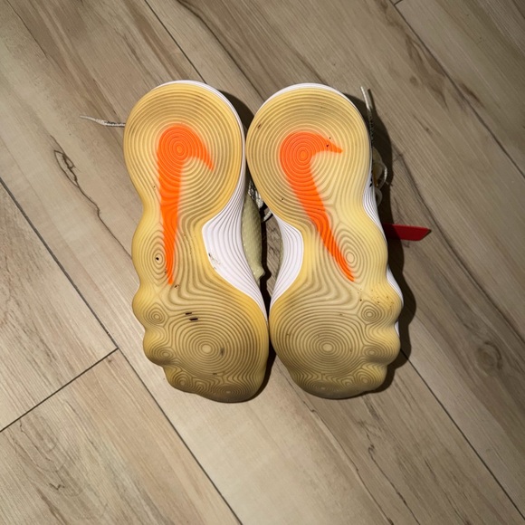Off White x Nike Hyperdunk 2017 - Picture 4 of 5